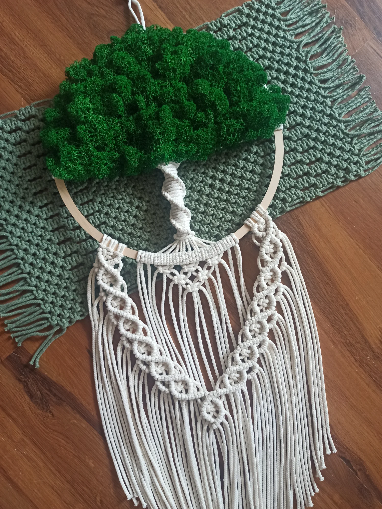 Drzewo życia makrama z mchem