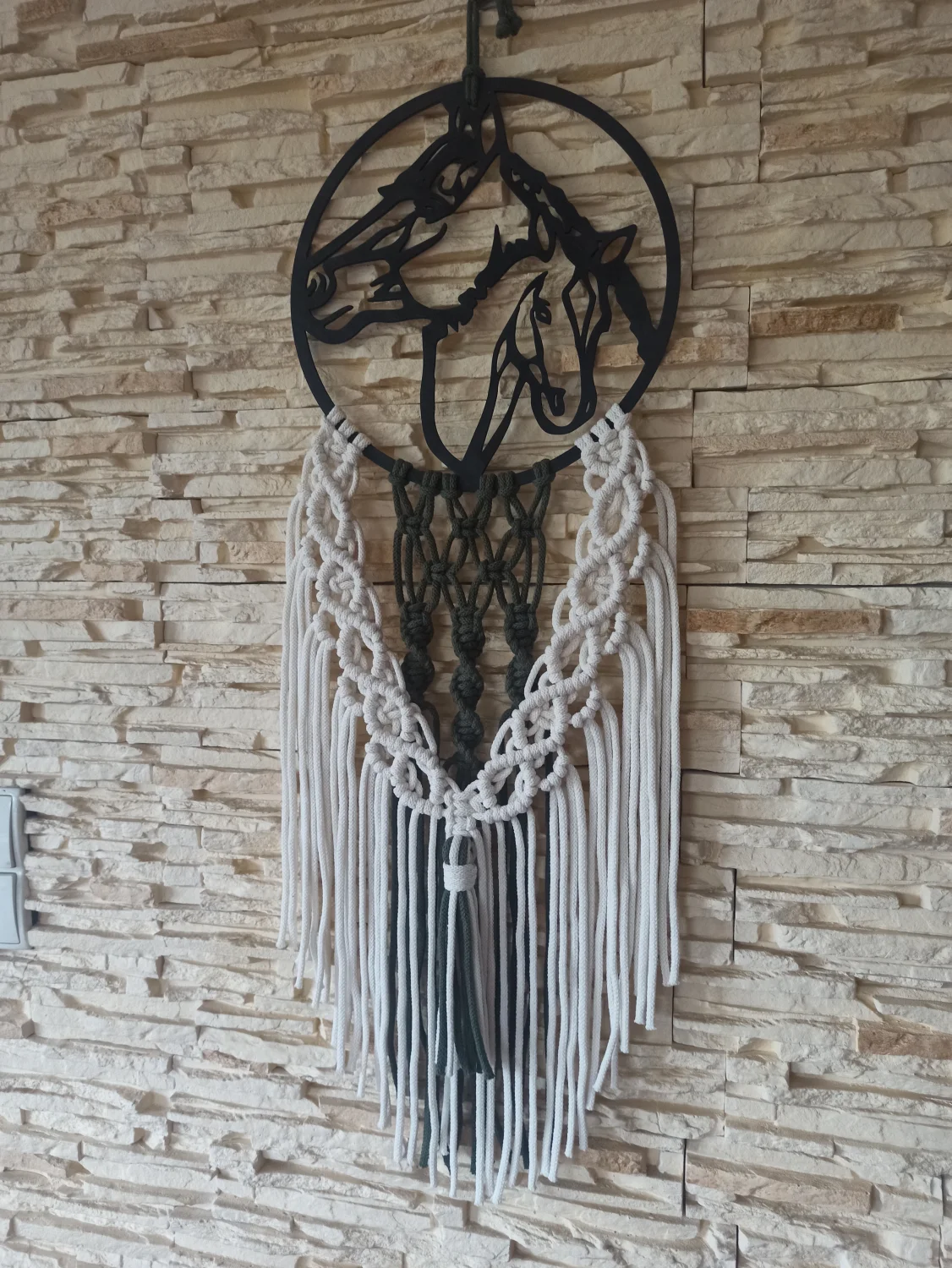 Makrama na ścianę Konie