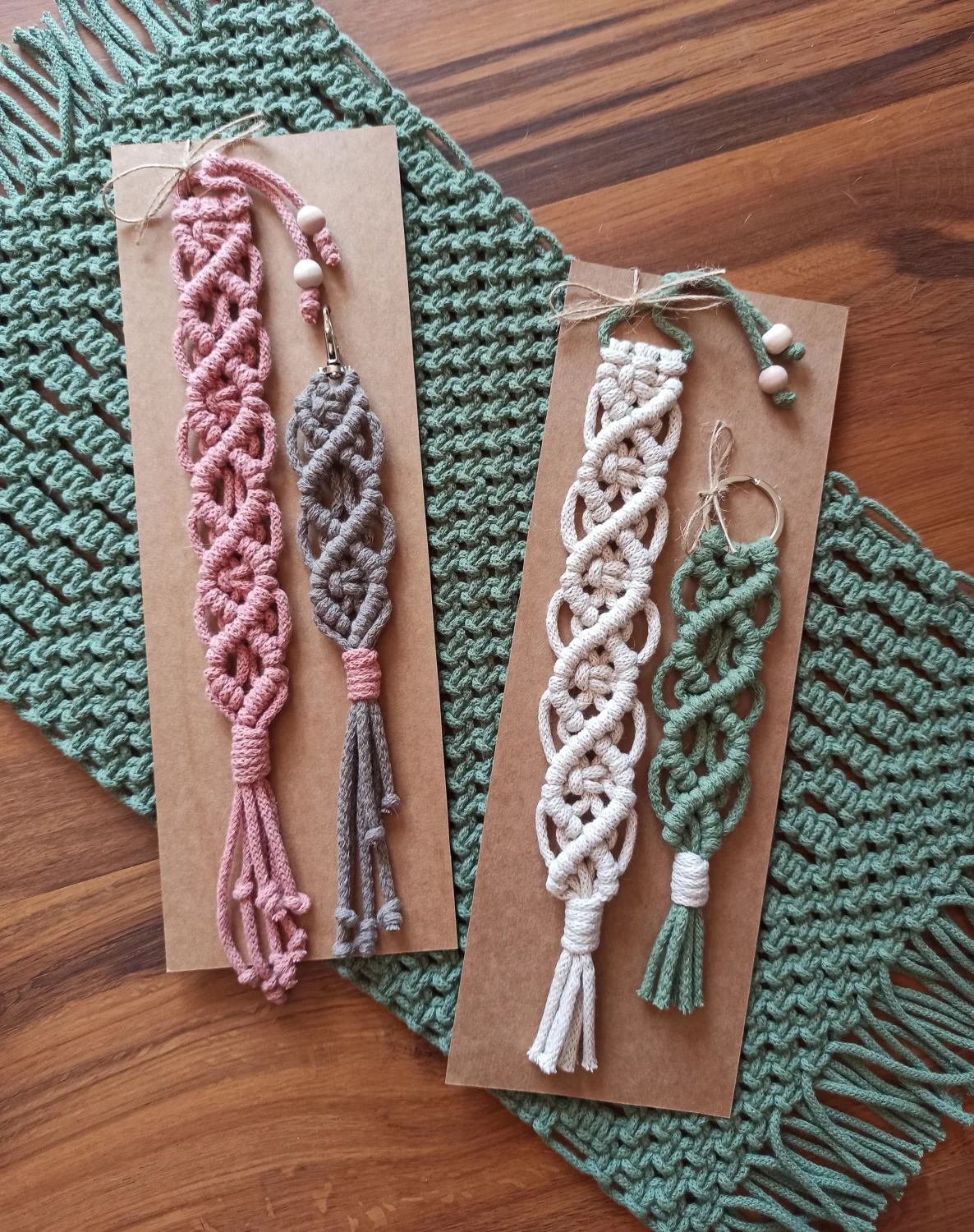 Zakładka i brelok zestaw makrama 