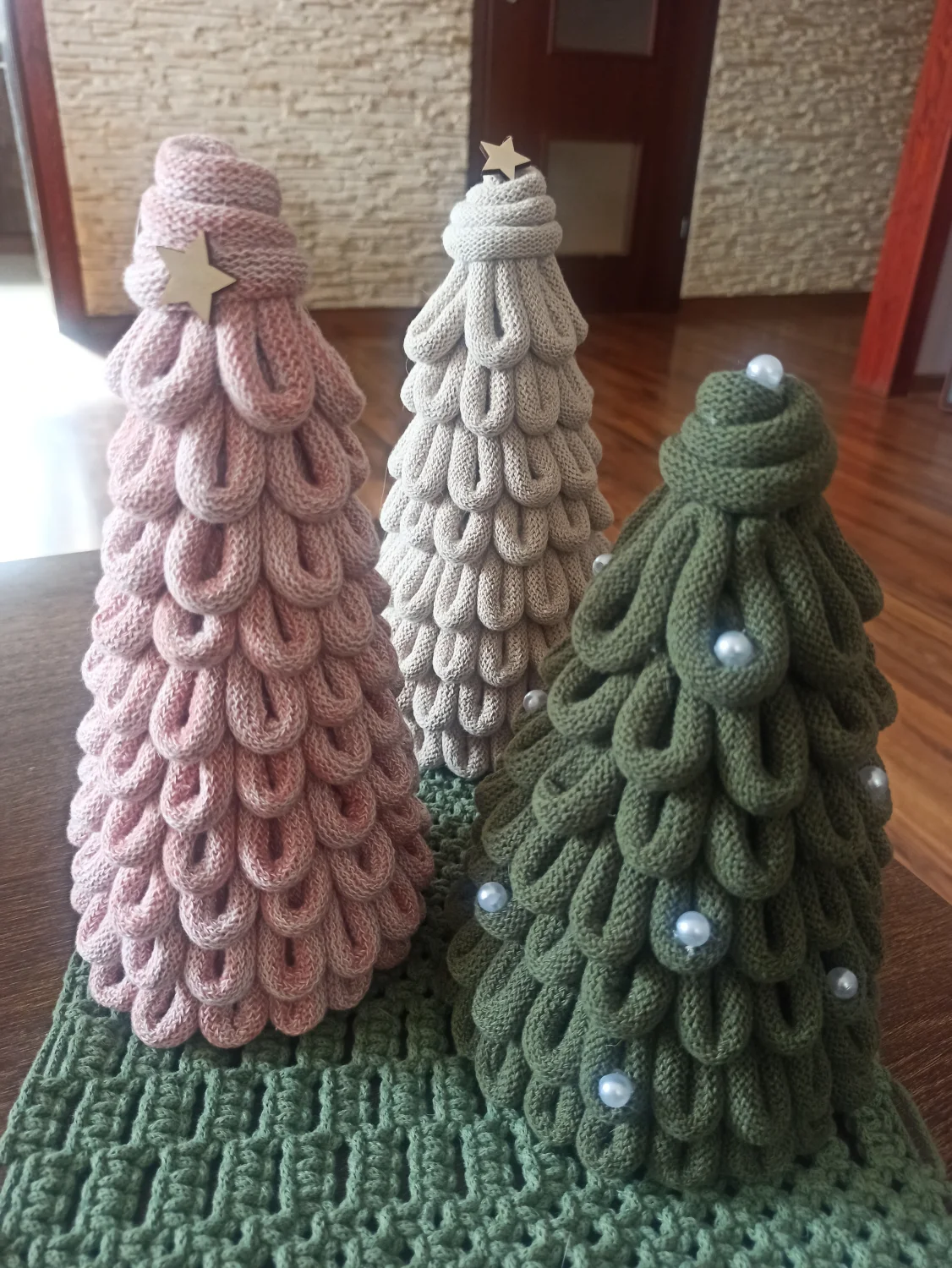 Choinka stożek ze sznurka