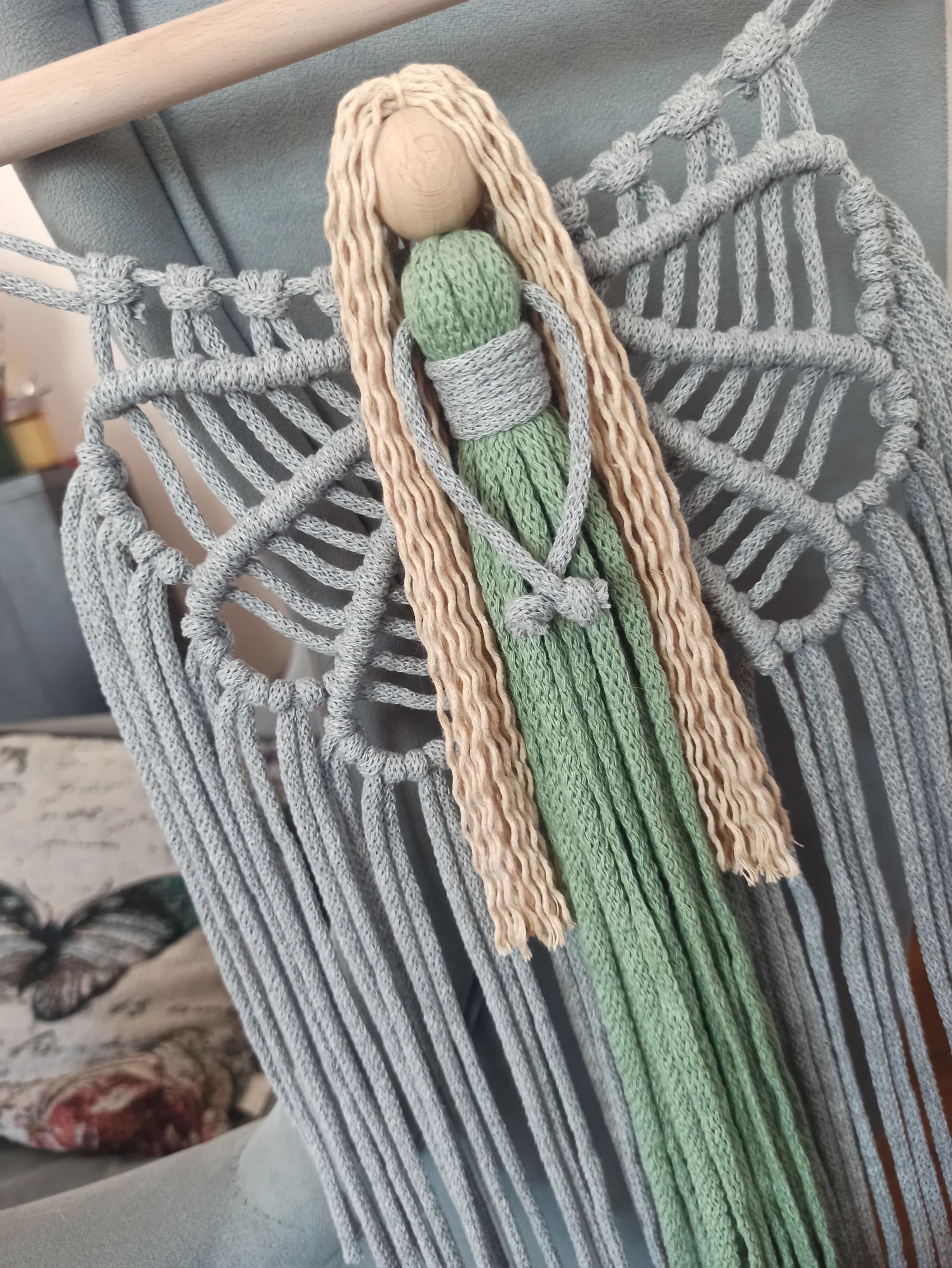 Makramowy Anioł pamiątka kolory